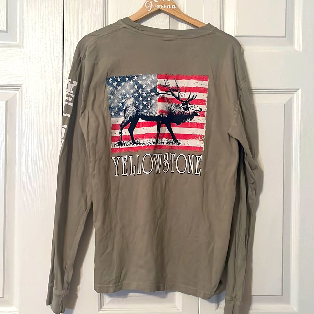 Yellowstone National Park shirt- L - Longsleeve -100% cotton